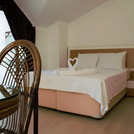 Otel Lidya