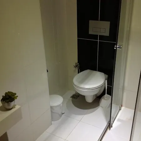 Otel Lidya