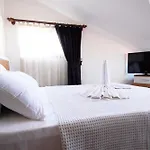 Hotel Lidya