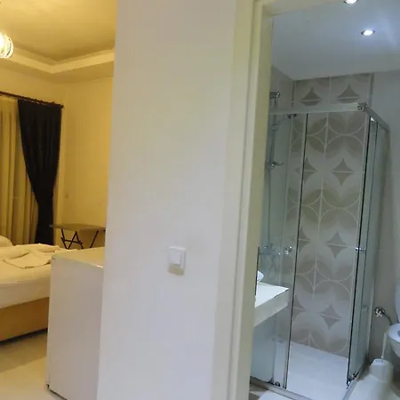 Lidya Hotel 3*