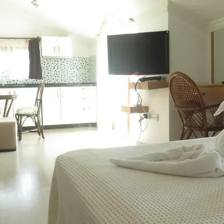 Lidya Hotel